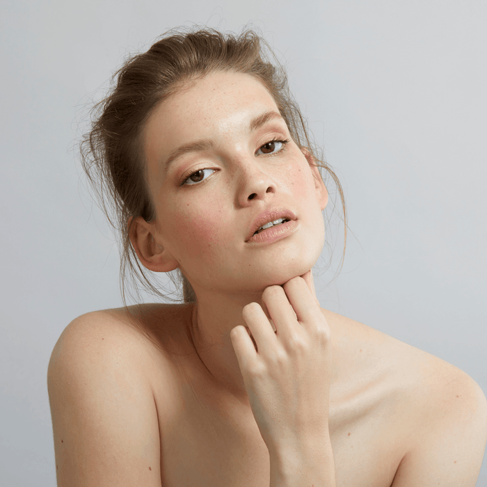 Your Ultimate Guide to the 'No Makeup, Makeup' Look.