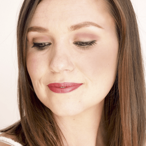 Hynt Beauty Makeup Look Using Sweet Tuxedo Eyeshadow Palette