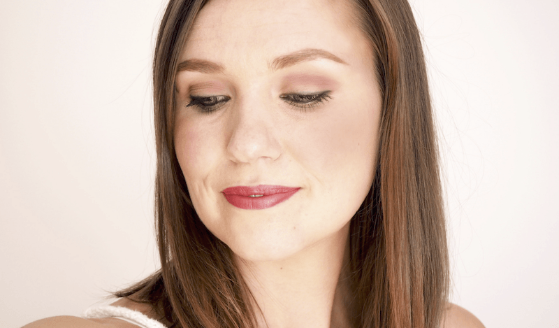 Hynt Beauty Makeup Look Using Sweet Tuxedo Eyeshadow Palette