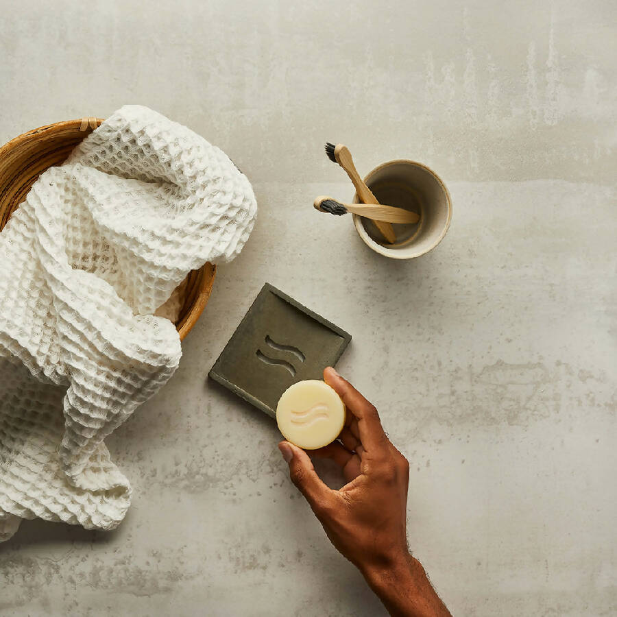 alott - nourishing conditioner bar